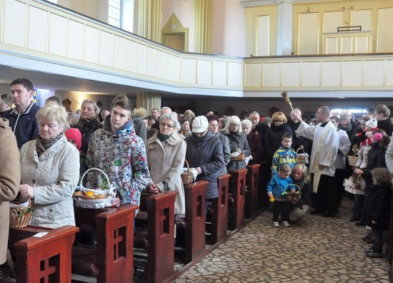 04.04.15 swiec_pokar (5)