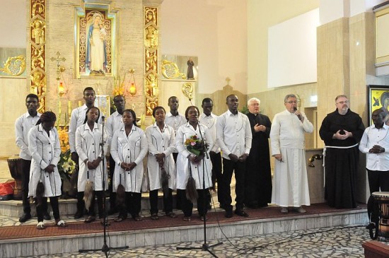 27.07.15 Claret Gospel (68)