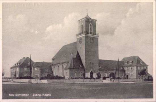 1934 rok, widok na kościół od strony wschodniej (foto ze zbioru: Sławomira Nowaka)